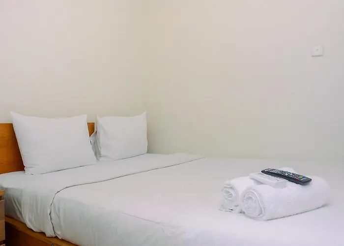 Best And Strategic Nifarro Park Studio Apartment By Travelio