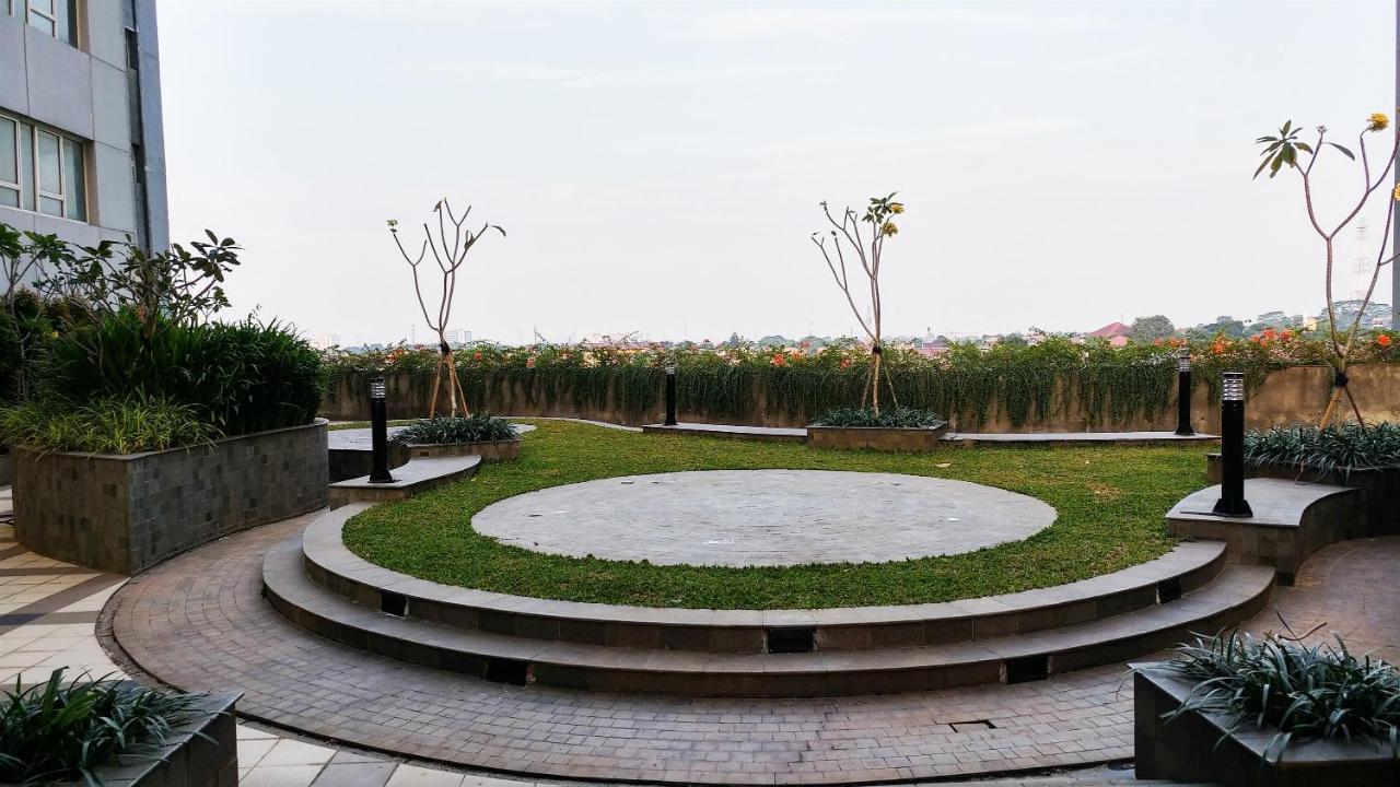 And Strategic Nifarro Park By Travelio